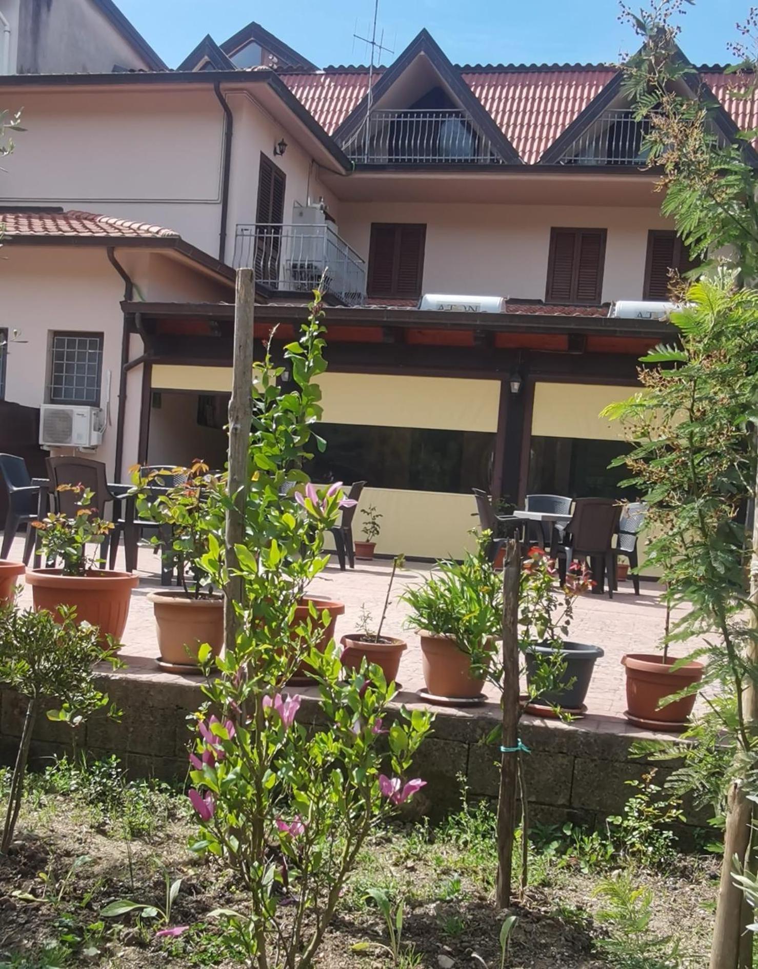 Hotel Edelweiss Laino Borgo Luaran gambar